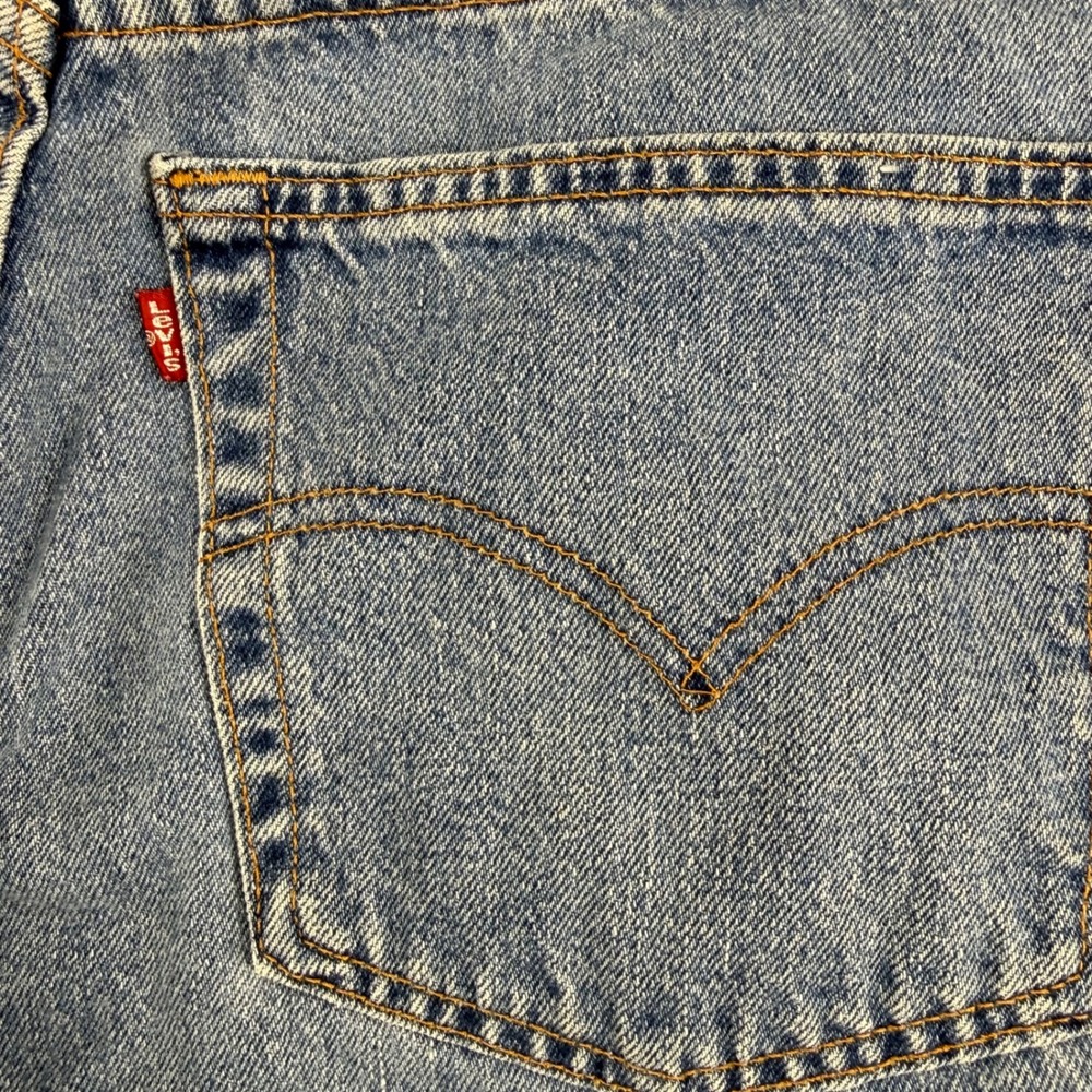 Vintage Levis 560 Loose Fit Denim Shorts Mens 36 Blue Made in USA 90s Jeans Y2K - Picture 14 of 15